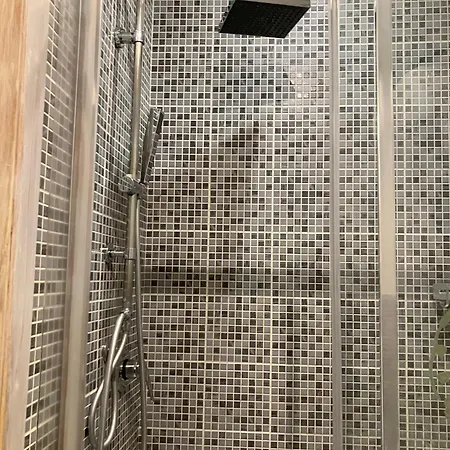 Domus Ferruccio Pensjonat Rzym