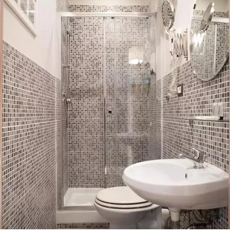 Domus Ferruccio 4*