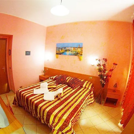 Domus Ferruccio 4*