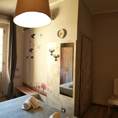 Domus Ferruccio Гостевой дом Рим