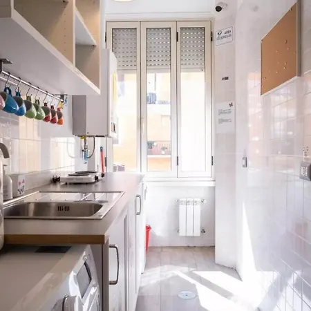 Domus Ferruccio روما